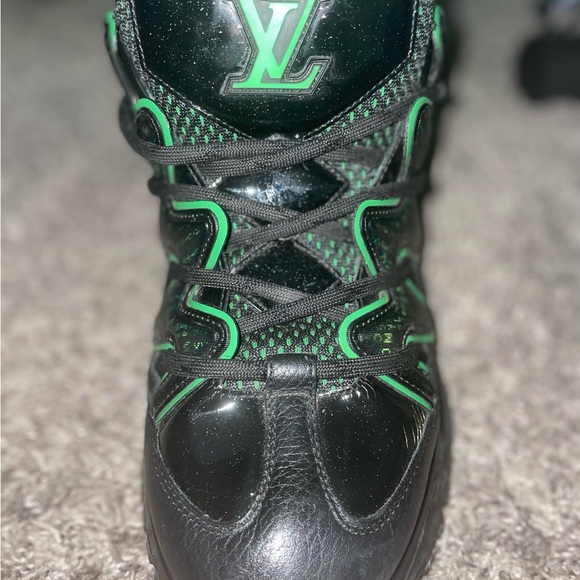 Louis Vuitton Zig Zag Sneakers - Picture 3 of 4